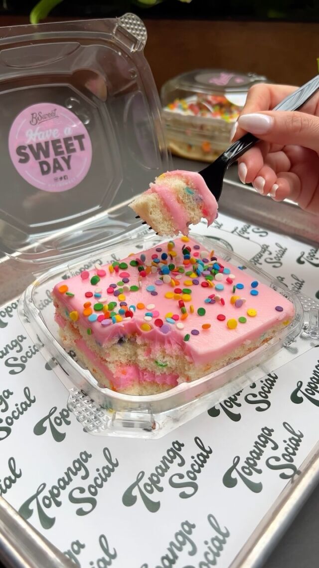 HAPPY NATIONAL CAKE DAY‼️🎂 Be sure to visit @MyBSweet’s Topanga Social location to to pick up a slice of their BIRTHDAY CAKE for just $6, ALL DAY TODAY (11/26)‼️🍰🤤 Find B Sweet Dessert Bar along with a variety of other options inside of the one and only #TopangaSocial! 😮‍💨